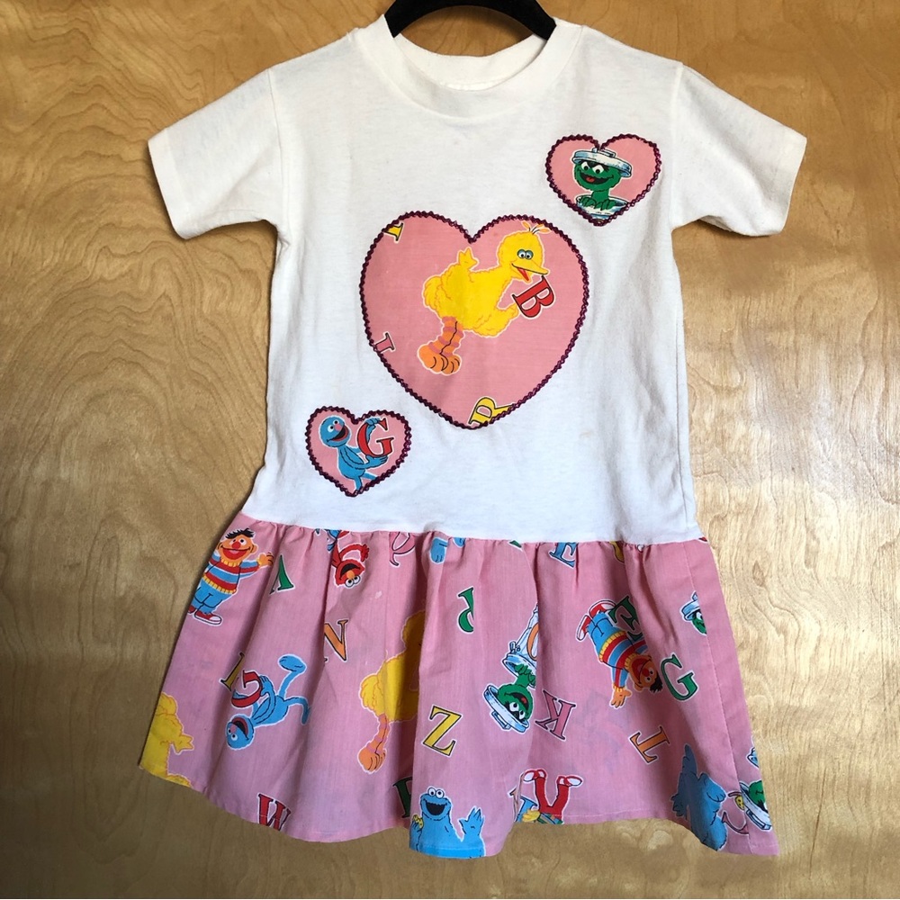 Kids Sesame Street dress, pink and white, vintage 1990s c. 1996 size 5-6